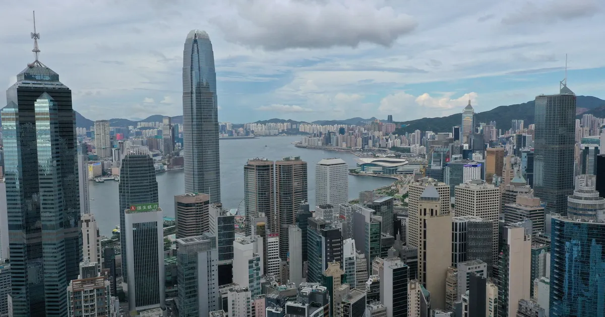 各自扬言胜算在握 “双英战”鹿死谁手？